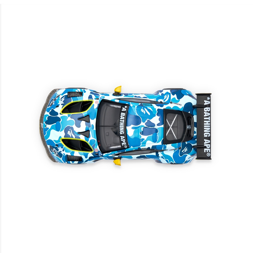 1/64 BAPE® X ASTON MARTIN GT3 1/64 MODEL CAR - BLUE | Aston