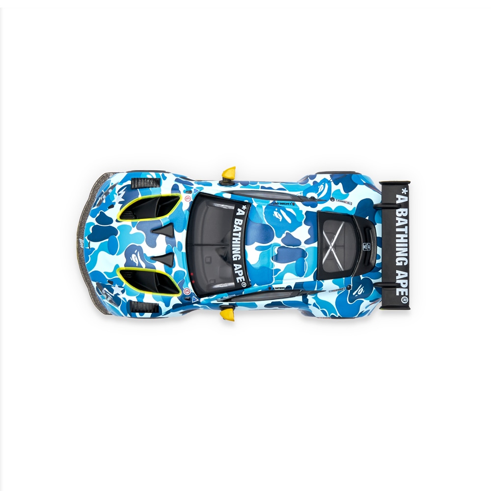 1/64 BAPE&#174; X ASTON MARTIN GT3 1/64 MODEL CAR - BLUE