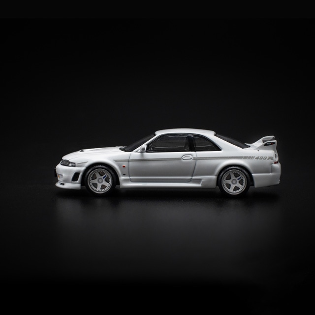 IG0044 1/18 NISSAN GT-R NISMO Brilliant White Pearl | LINE