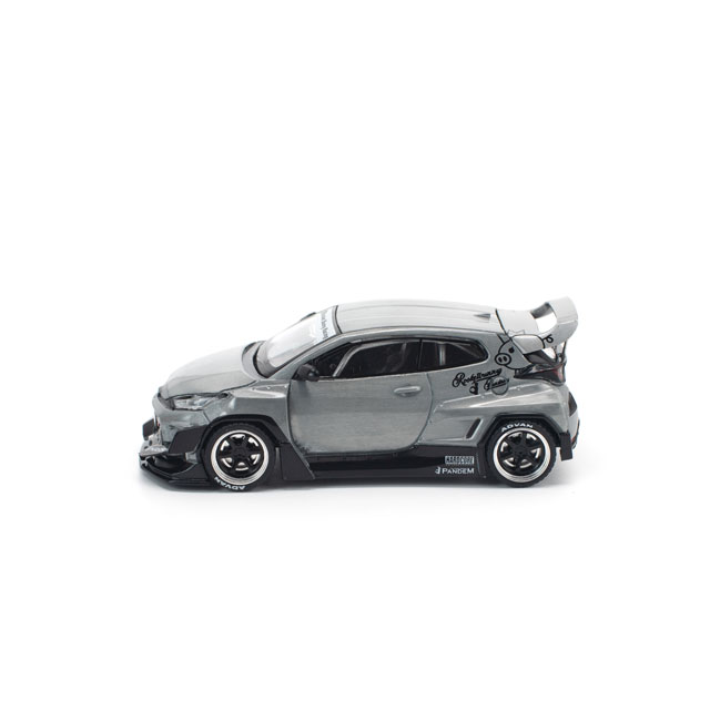 1/64 PANDEM GR YARIS RAW METAL 1/64 パンデム GRヤリス RAW