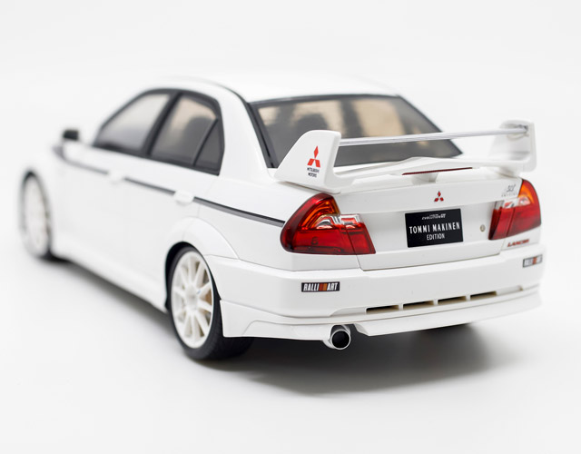 1/18 Mitsubishi Evolution 6.5 Tommi Makinen Edition （White
