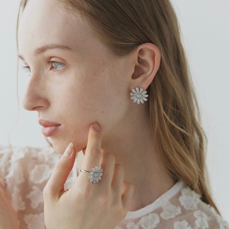 新品Shericheマーガレットピアス、イエロー marguerite pierce -yellow- | pierce | sheriche（シェリッシュ）