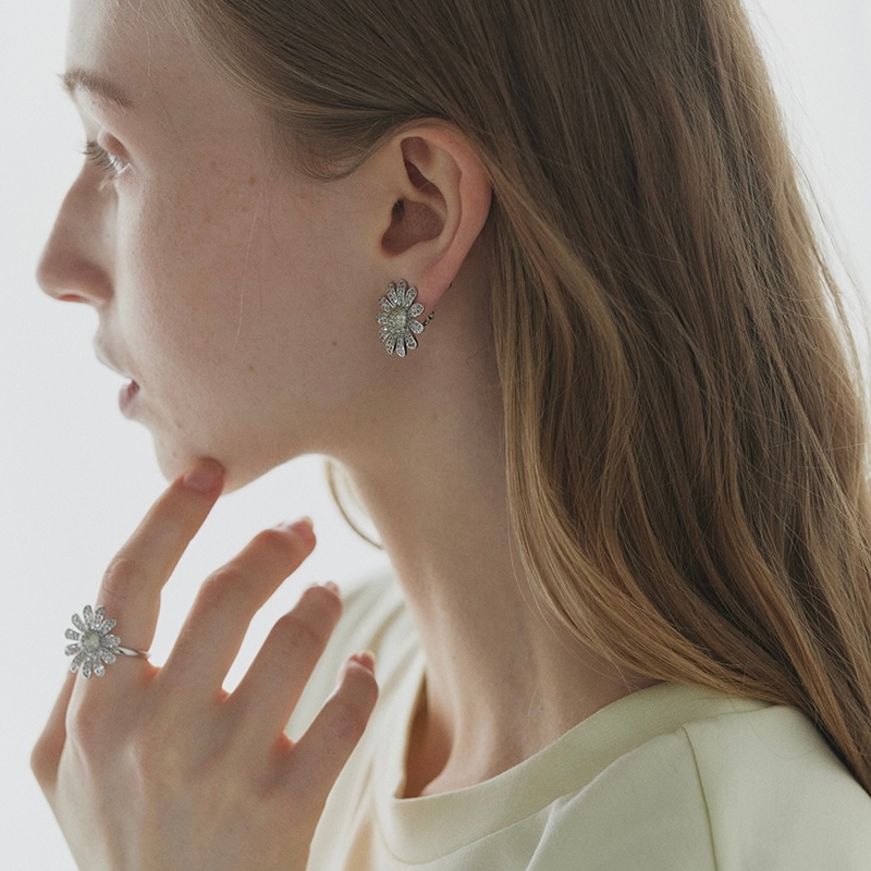 新品Shericheマーガレットピアス、イエロー marguerite earring -yellow- | ALL ITEM | sheriche（シェリッシュ）