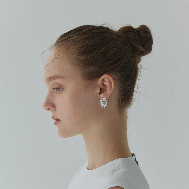 marguerite earring -yellow- | ALL ITEM | sheriche（シェリッシュ）