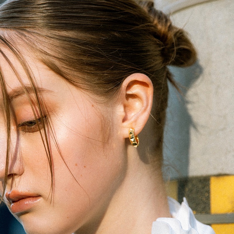 pyramid hoop pierce -gold- | pierce | sheriche（シェリッシュ）