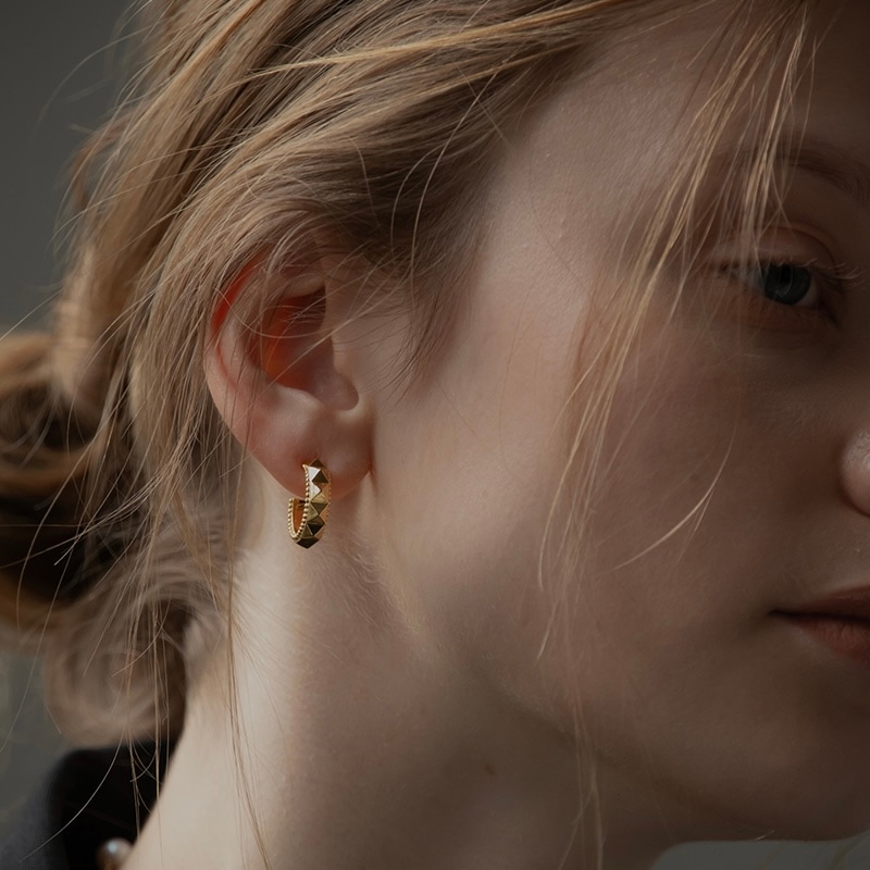 pyramid hoop pierce -gold- | pierce | sheriche（シェリッシュ）