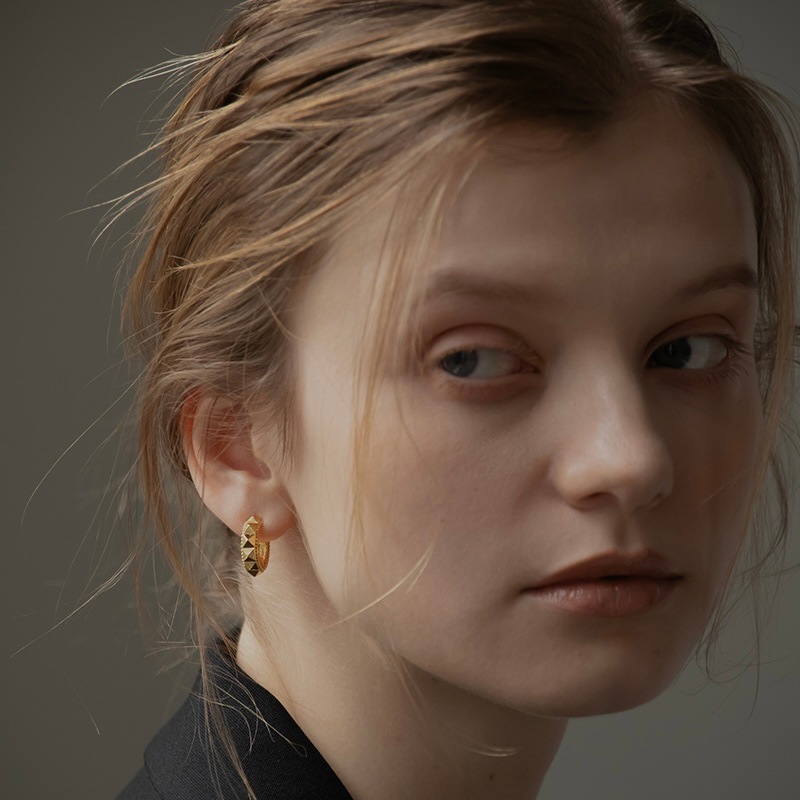 pyramid hoop pierce -gold- | pierce | sheriche（シェリッシュ）