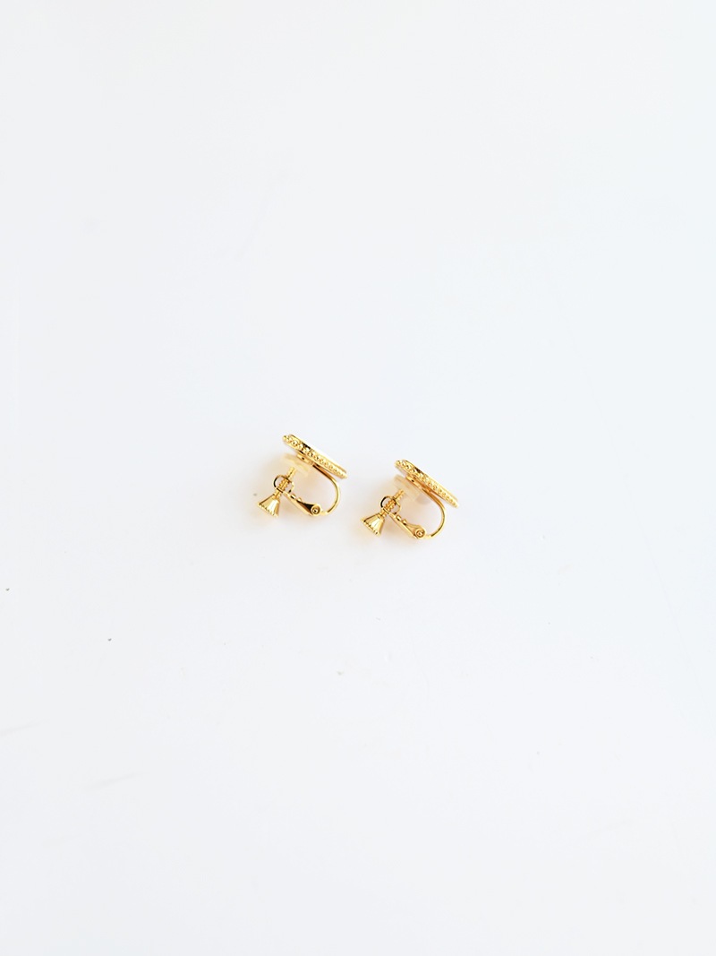 white heart earring | earring | sheriche（シェリッシュ）