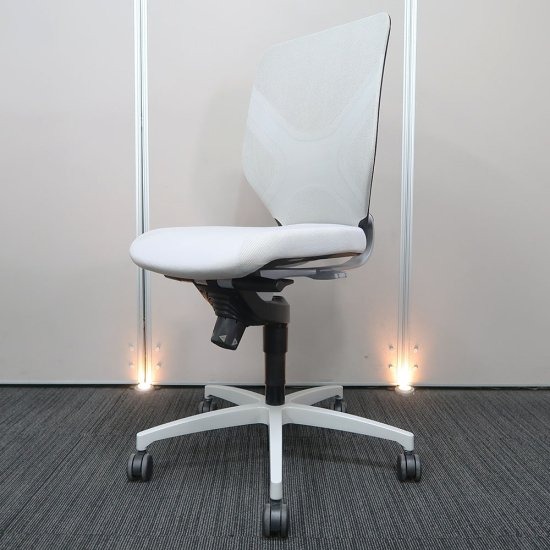 イン(IN) ウィルクハーン(Wilkhahn) 肘無し トリメンション 中古 0331