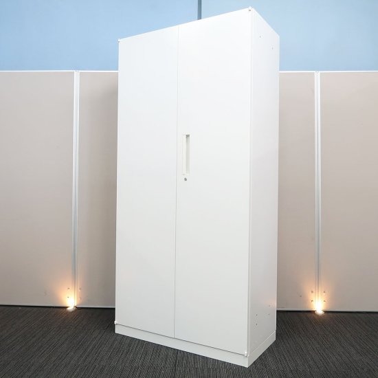 【ロッカー】【用具入れ等にも】中古オフィス家具<br>【ワードローブ】【クローゼット】<br>■ウチダ／ハイパーストレージ HS