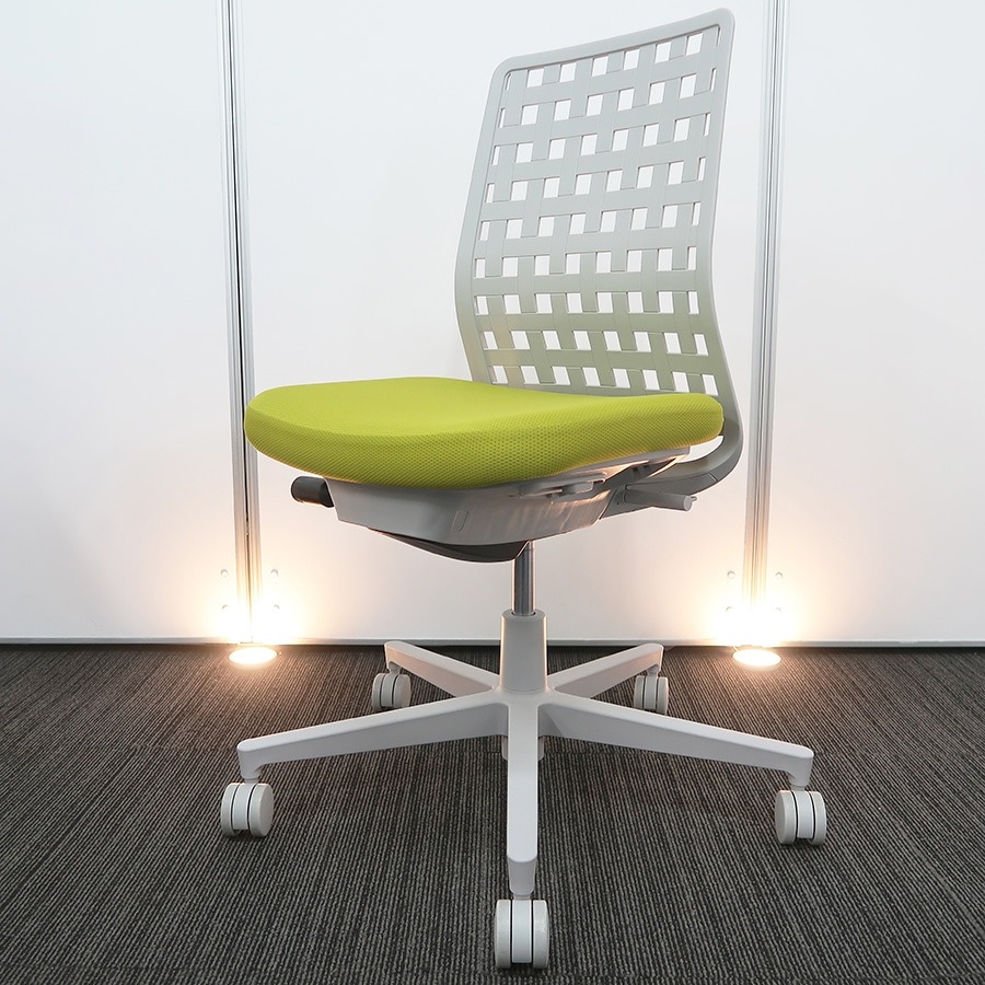 高品質でお買い得。中古オフィス家具【オフィスチェア】コクヨ／モネット