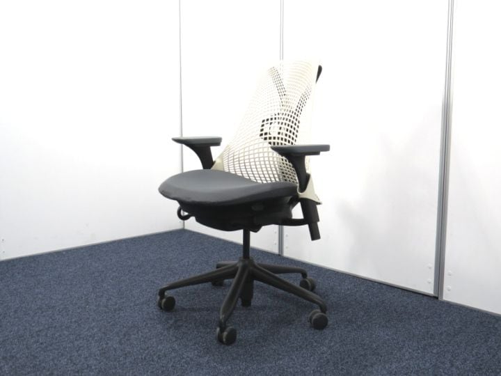 セイルチェア(Sayl Chairs) ハーマンミラー(Herman Miller) 肘付き ブラック 中古 3938