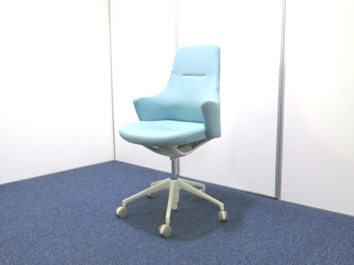 ライブス オカムラ  ハイバック ホワイトフレーム 中古 R3969