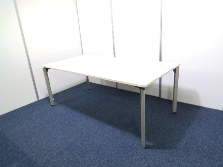 DEシリーズ イトーキ ミーティングテーブル 1890 中古　P3985