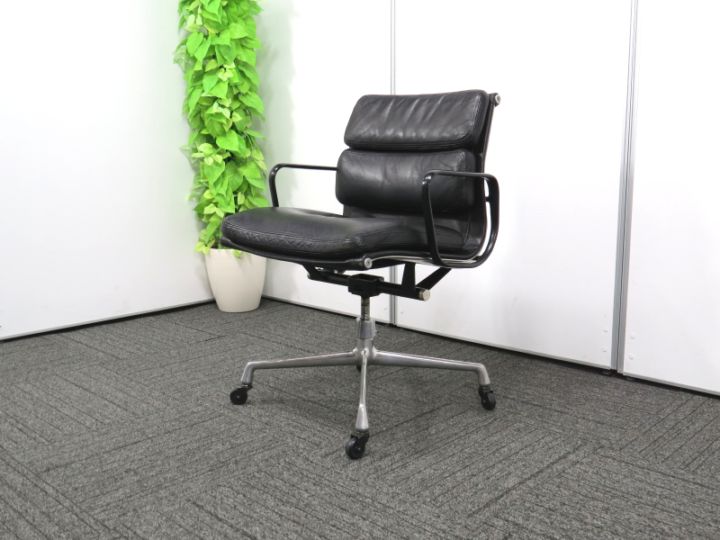 イームズ ソフトパッドグループチェア ハーマンミラー 4本脚 №2 中古 S4171