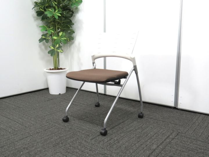 【中古】マノス イトーキ ネスティングチェア 中古 Y4221