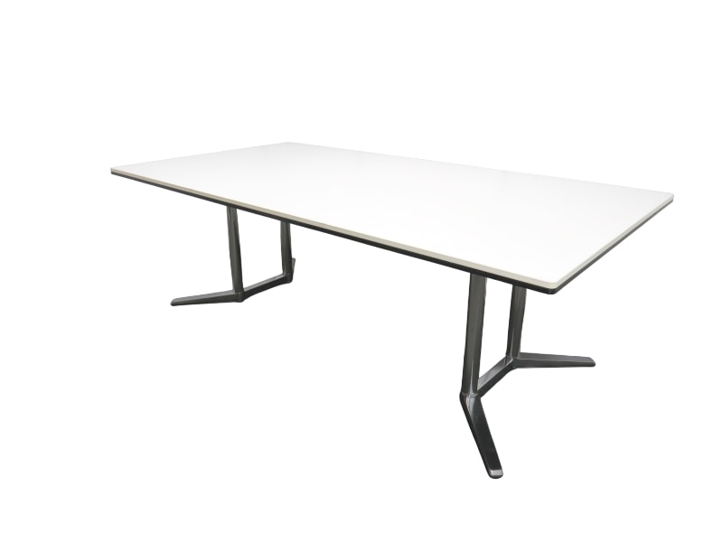 【中古】ラティオⅡ オカムラ ミーティングテーブル W2100 4L264B MH47 中古オフィス家具 S4319