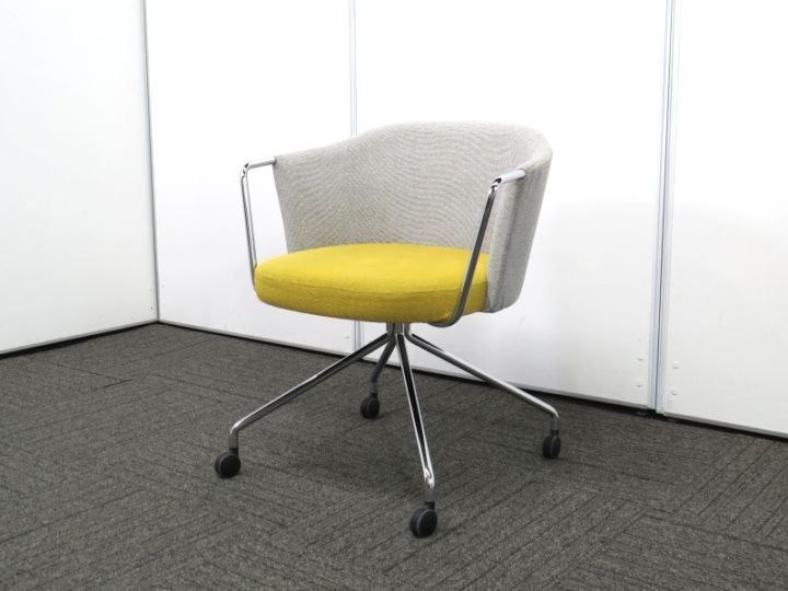 【中古】コーデ コクヨ パイプ肘タイプ メッキ脚 ミーティングチェア 中古オフィスチェア Y4737