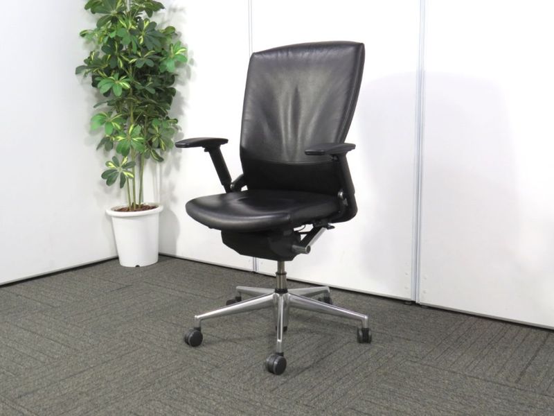 【中古】Pulse/パルスチェア 内田洋行 本革 クロスバックタイプ 可動肘 中古オフィス家具 S4820
