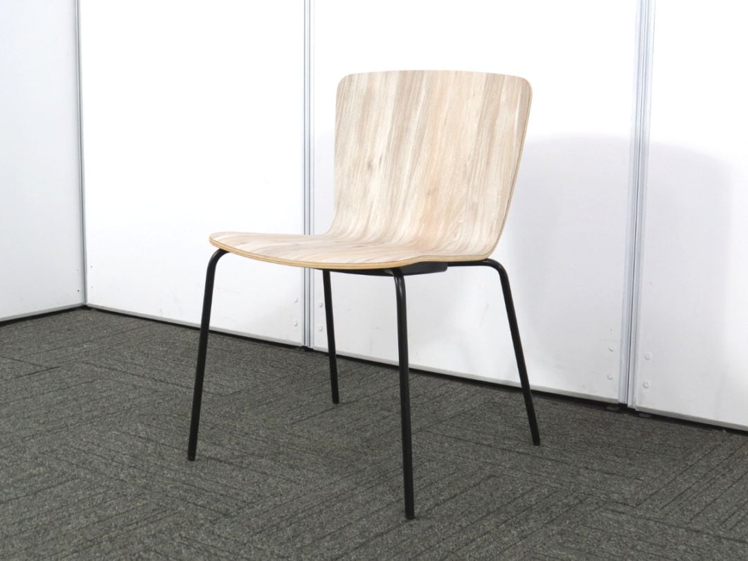 【中古】ライブス カフェチェア オカムラ L423AA-MW74 21年製 中古オフィス家具 R4967
