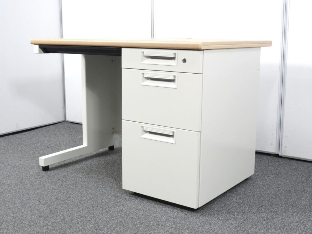 ID:G60387768　OAデスク　　※未使用品　在庫２台有 オフィスデスク・事務机の通販 京都東寺店 - 中古オフィス家具なら