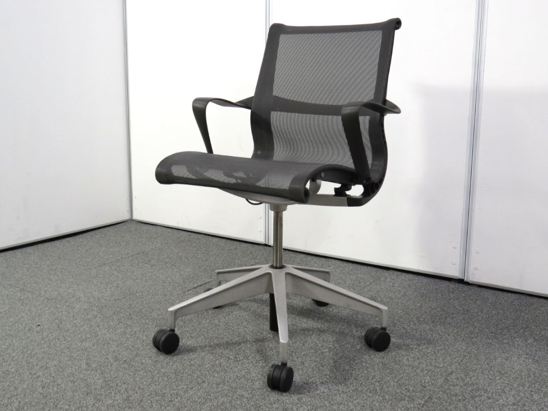 【無くなり次第終了】ハーマンミラー　中古 中古】セトゥーチェア ハーマンミラー マルチパーパスチェア リボン