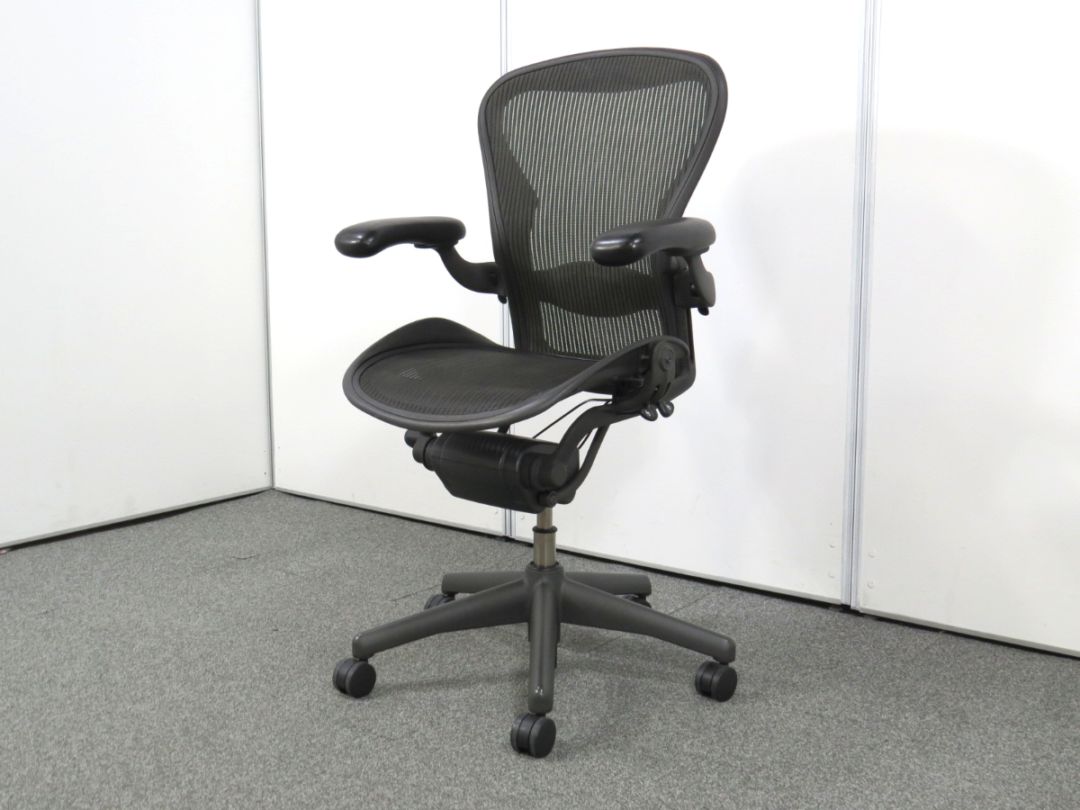 【中古】アーロンチェア ハーマンミラー フル装備 Bサイズ 可動肘 肘レバータイプ 中古オフィス家具 S5184R