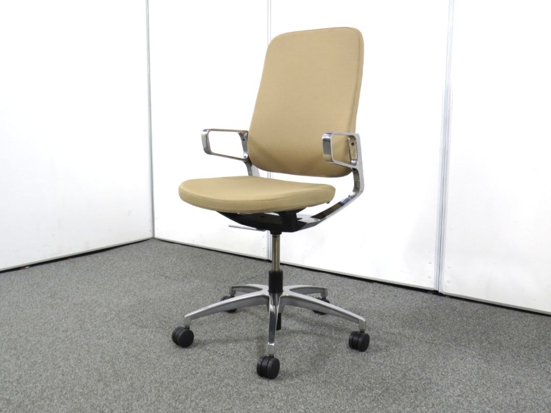 中古】レヴィチェア イトーキ ハイバック アルミミラー KG-515PV-Z9Y3