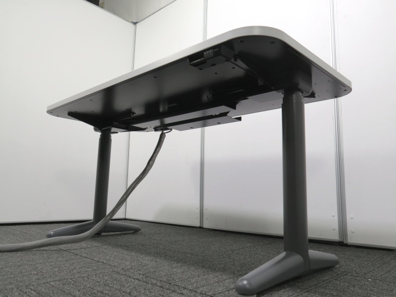オカムラ 電動昇降式 デスク 中古｜オカムラ｜スイフト｜平デスク（電動昇降タイプ／レバー