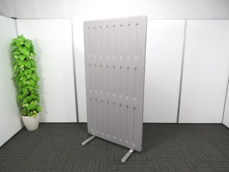 中古】オカムラ マッフルプラス 直線パネル 可動脚 中古オフィス家具