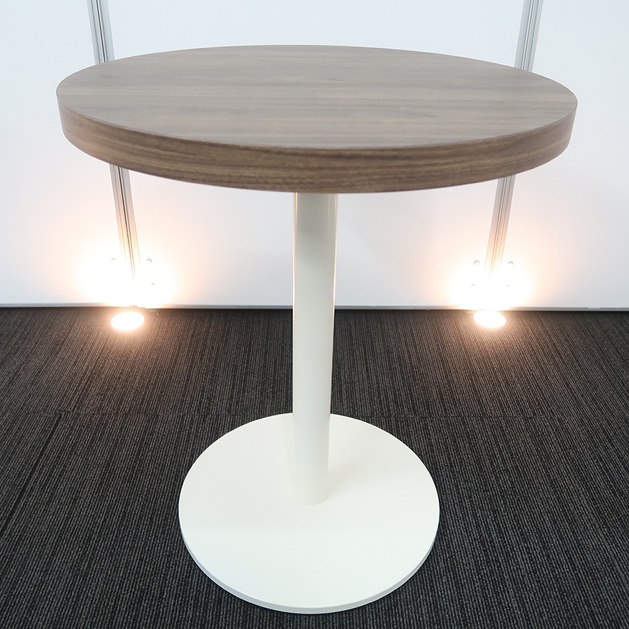 オカムラ テーブル&チェア2脚セット ※2400010434198