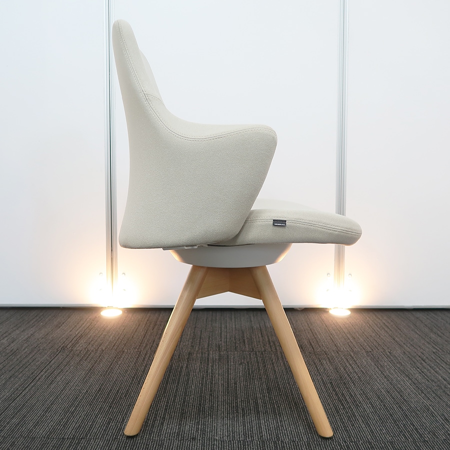 2022年製 オカムラ ライブスワークチェア ローバック 回転椅子