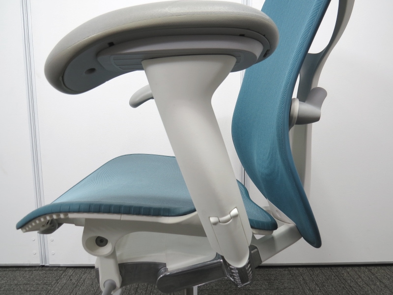中古】ミラ2チェア ハーマンミラー ターコイズブルー 中古オフィスチェア