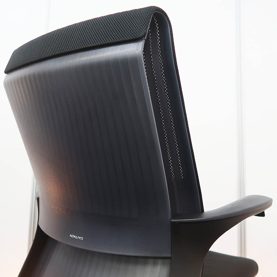 【中古.廃盤(美品)】定価5万 コクヨ　M4 オフィスチェアー 中古.廃盤(美品)】定価5万 コクヨ M4 オフィスチェアー - メルカリ