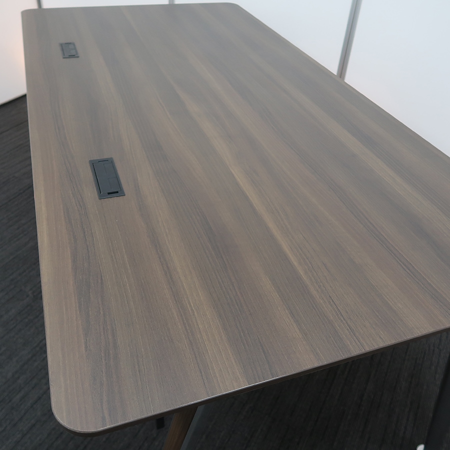 美品■オカムラ■プリシード■ワークデスク■平机■140cm幅■幕板付き■30万円 オカムラ プリシード L型デスク | 中古オフィス家具専門店のオフィス