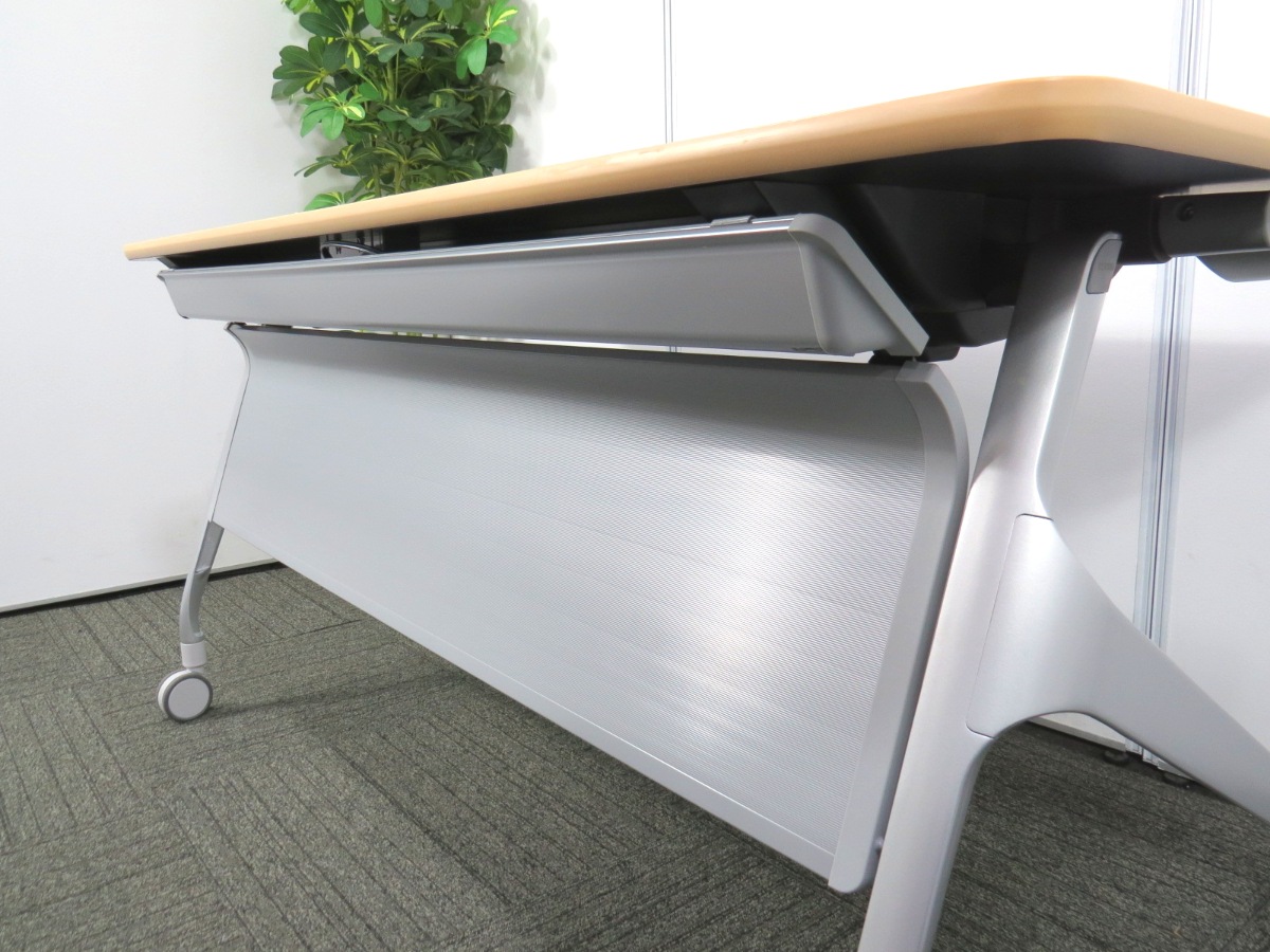 中古】 エピファイ コクヨ 1560 幕板 棚 電源タップ付 平行スタック