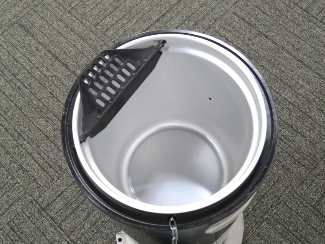 中古】スタンド灰皿 日本たばこ産業 室外/室内共用 中古オフィス家具