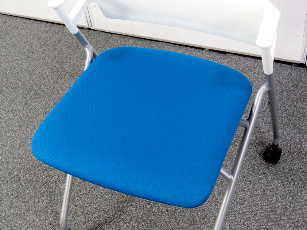 中古】Piega/ピエガ コクヨ 平行スタックチェア CK-720PAWGXT4-W 中古 中古】Piega/ピエガ コクヨ 平行スタックチェア CK-720PAWGXT4-W 中古