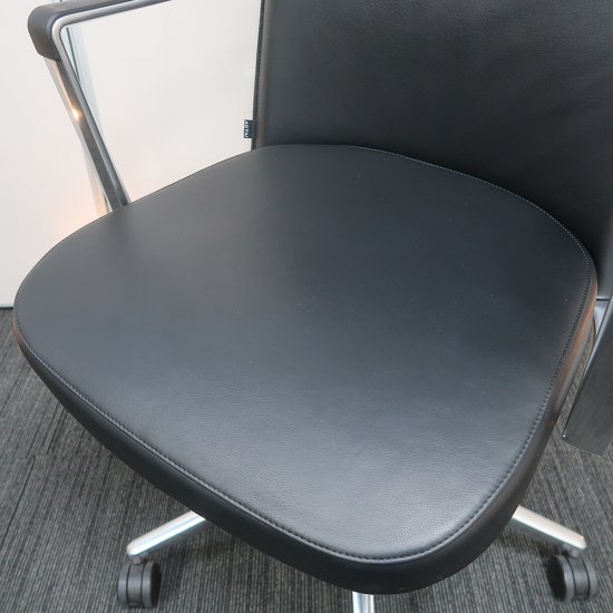 ■G532■展示品■ACTIU/アクティウ■スペイン■TNK■デスクチェア■オフィスチェア■メッシュ■レッド/赤■スタイリッシュモダン■ Multi purpose chairs