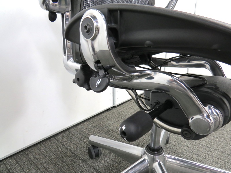 中古】ハーマンミラー アーロンチェア ポスチャーフィット Bサイズ