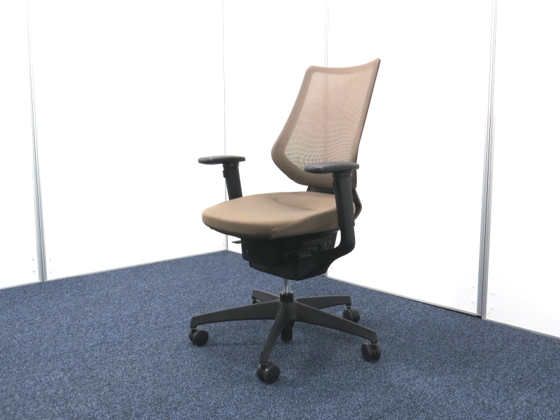 中古】コクヨ イングチェア｜バーチカルタイプ・可動肘付き・360