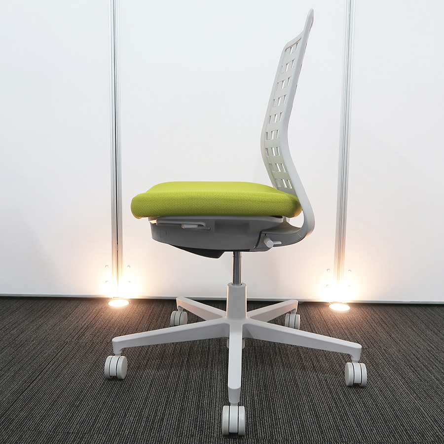 高品質でお買い得。中古オフィス家具【オフィスチェア】コクヨ／モネット