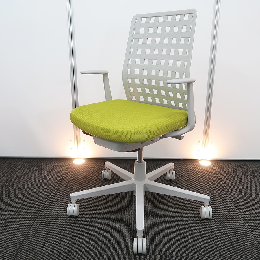 bg　コクヨ　モネット　2022年製　C03S-3-1K1　背クッション　中古品 高品質でお買い得。中古オフィス家具【オフィスチェア】コクヨ