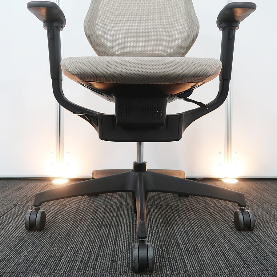高品質でお買い得。中古オフィス家具【オフィスチェア（チェア/イス