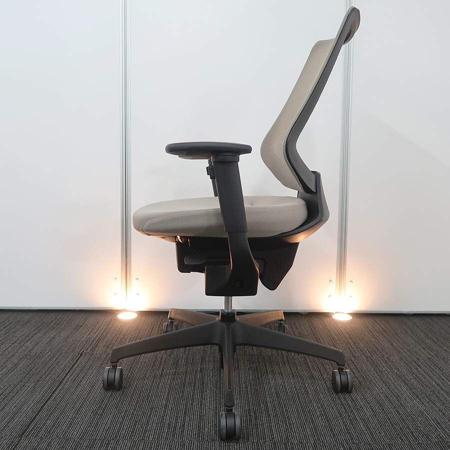 高品質でお買い得。中古オフィス家具【オフィスチェア（チェア/イス