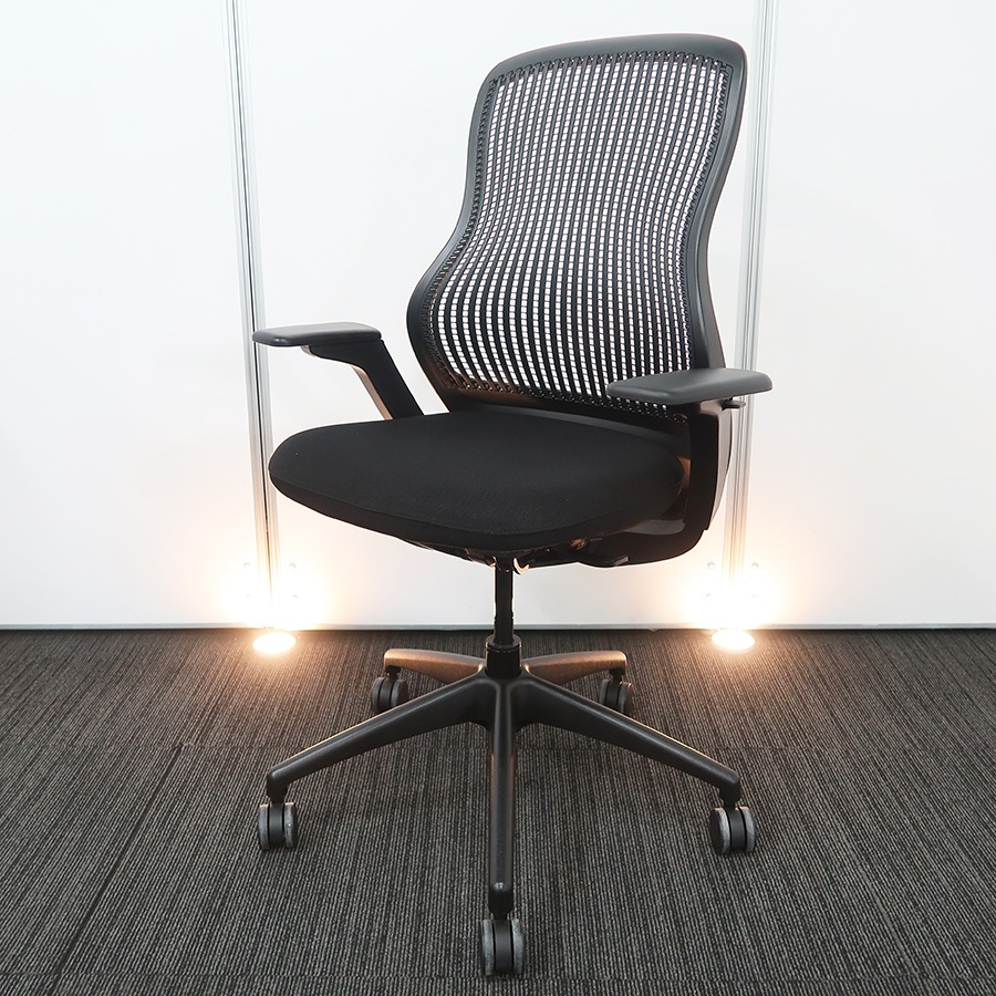 高品質でお買い得。中古オフィス家具【チェア（イス）】Knoll（ノル