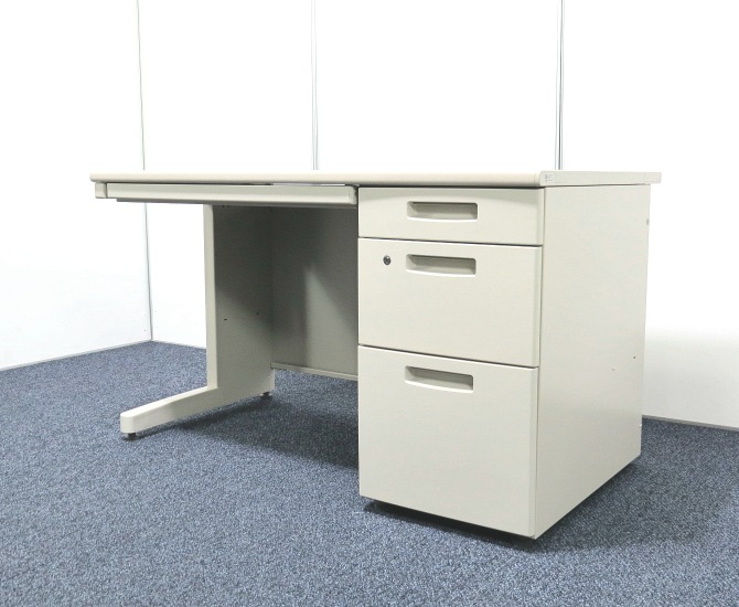 引取り限定　コクヨ　127片袖机　BS+　11-0619 引取り限定 コクヨ 127片袖机 BS+ 11-0619 BS+ コクヨ 平机 中古