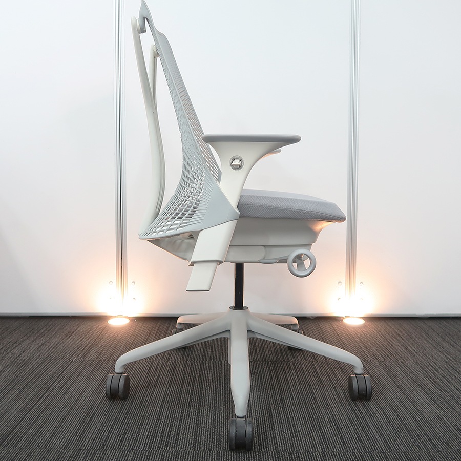 高品質でお買い得。中古オフィス家具【チェア（イス）】Herman Miller