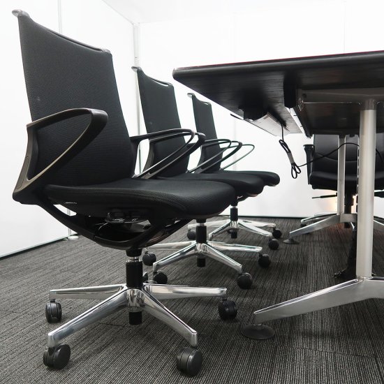 高品質でお買い得。中古オフィス家具【会議テーブル】＋【チェア