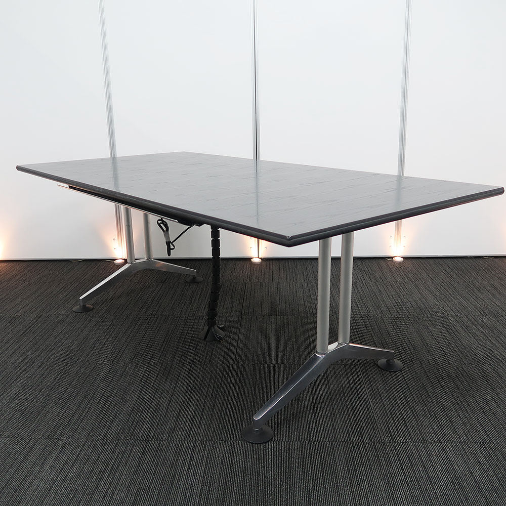 高品質でお買い得。中古オフィス家具【会議テーブル】＋【チェア